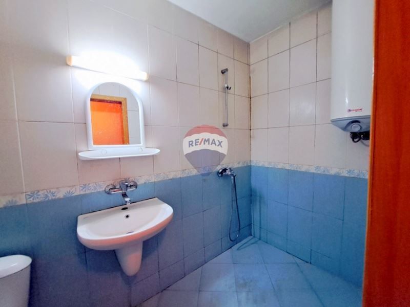 Дава се под наем Двустаен апартамент в Варна, Колхозен пазар - 53 кв.м за 280.5 € - Снимка #8