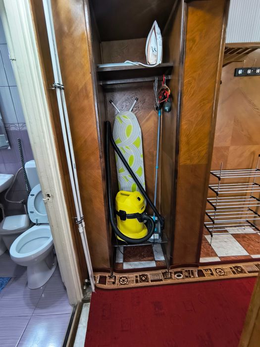 Închiriez 2 camere decomandate,mobilate, 2000 lei,Calea Rahovei, liber.