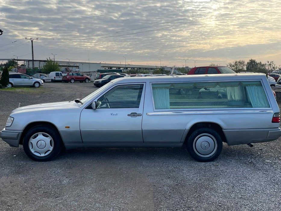 Mercedes 200 W124 2.0 Benzina 109 Cp An 1990 Dric Funerar Timisoara ...