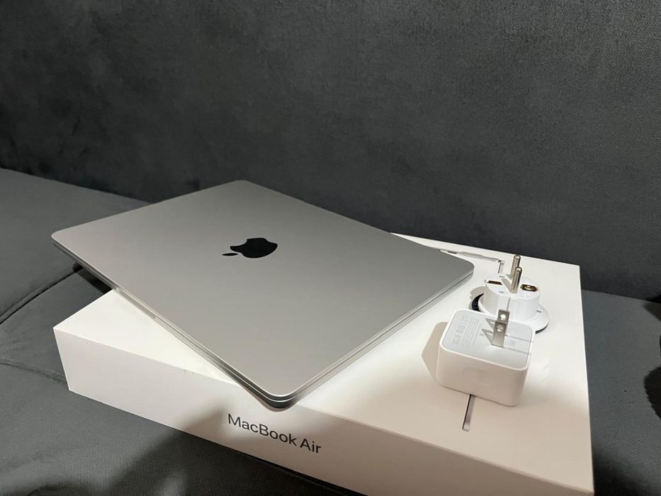 Продам Mac book air