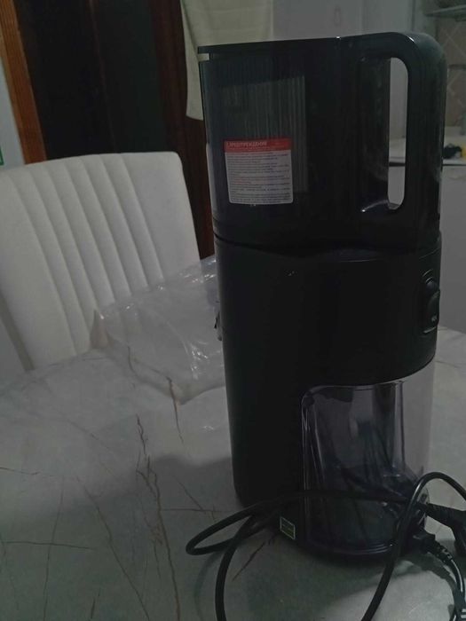 Соковыжималка Hurom H400 черный