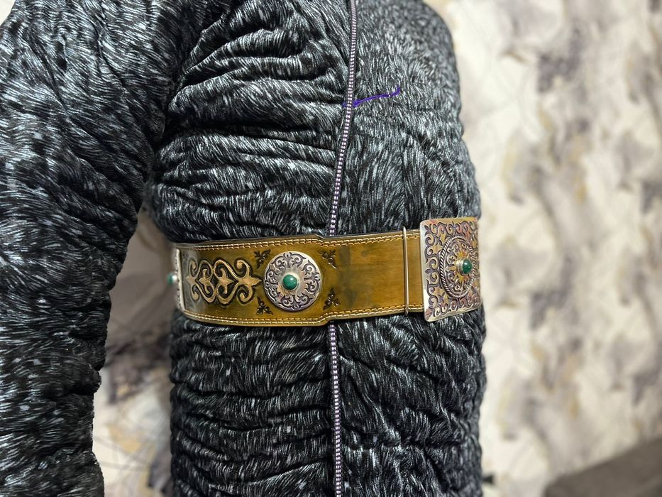 Кожаный пояс на чапан