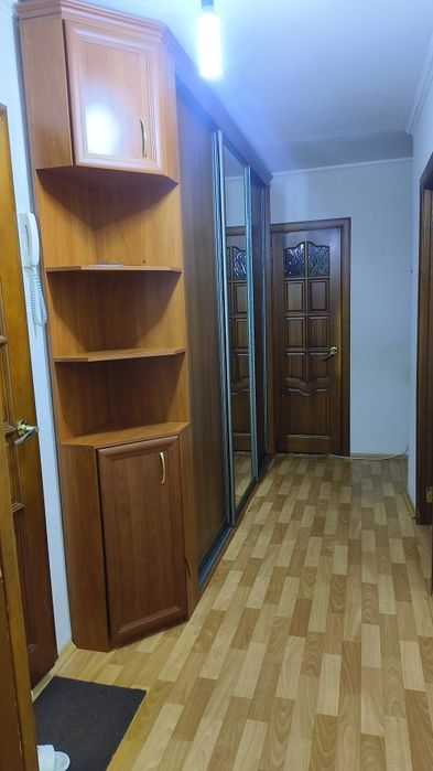 Сдам 2х комн квартиру. Строитель