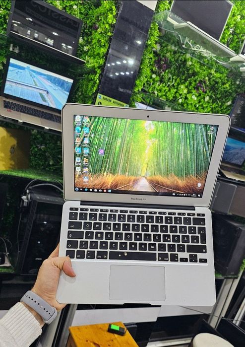 Yigitlar va qizlarning orzusi MACBOOK i5 larga AKSIYA!
