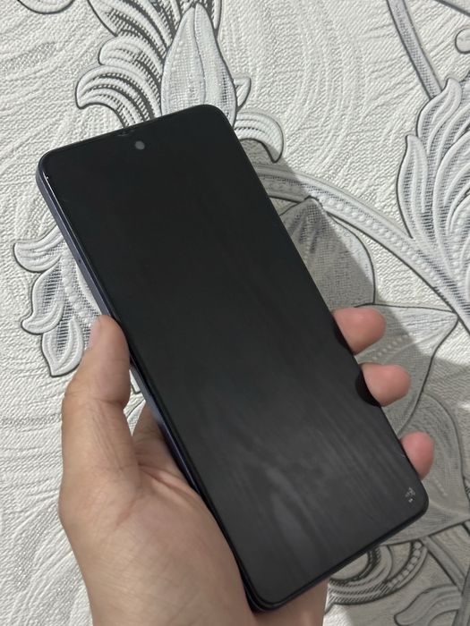 Tecno spark 8/256Gb srochna