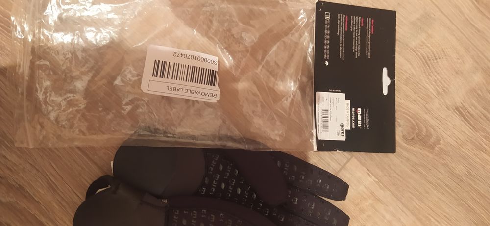 Перчатки для подводной охоты