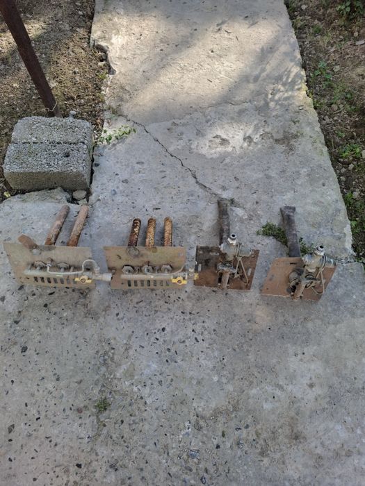 ГАРЕЛКА сотилади.