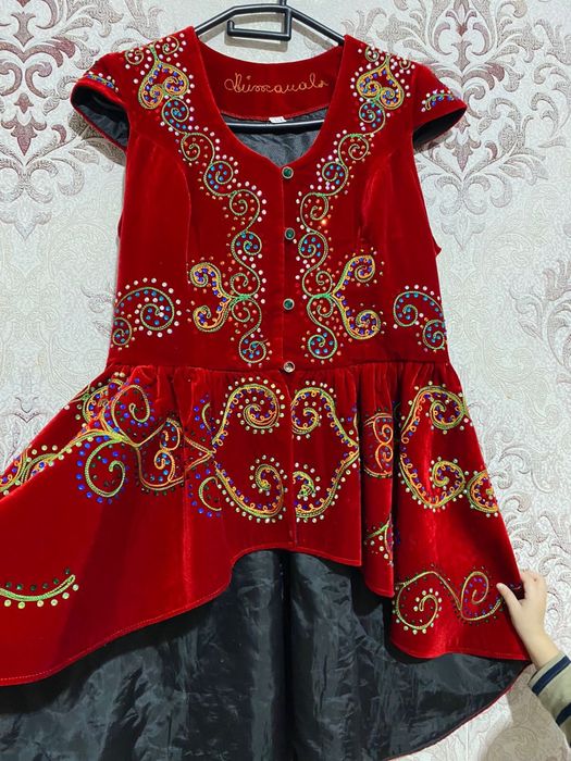 Жилет,камзол,платье