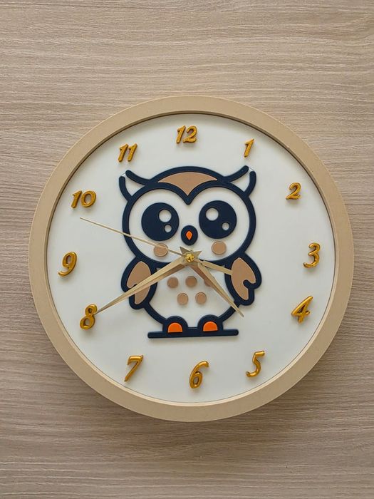 Ceas de perete 3D – Bufniță haioasă, perfect pentru camera copilului