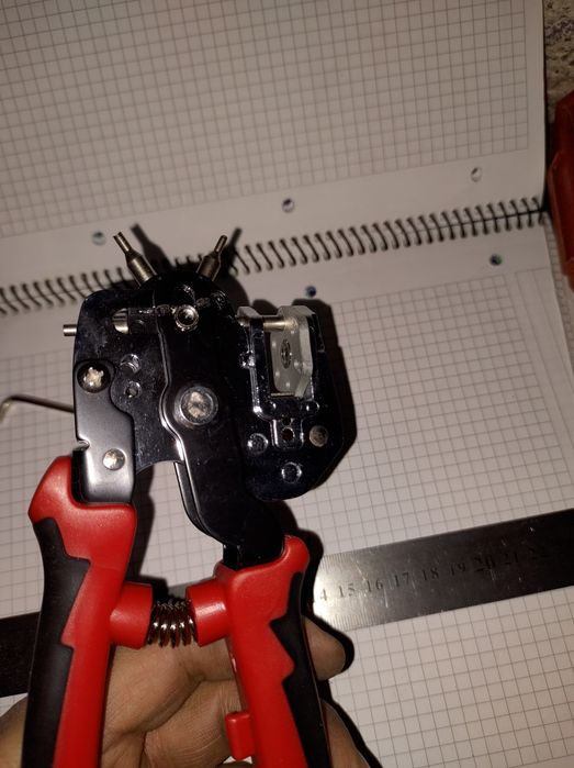 Cleste preducea piele hartie carton plastic