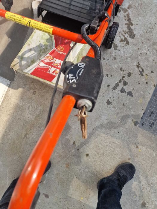 Masina de taiat iarba SABO c tractiune cos pornire la cheie BRIGGS 4CP