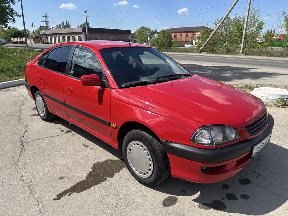 Продам тойота авенсис