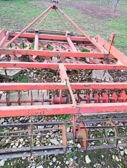 Cultivator combinator