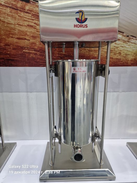 Колбасный шприц электрический