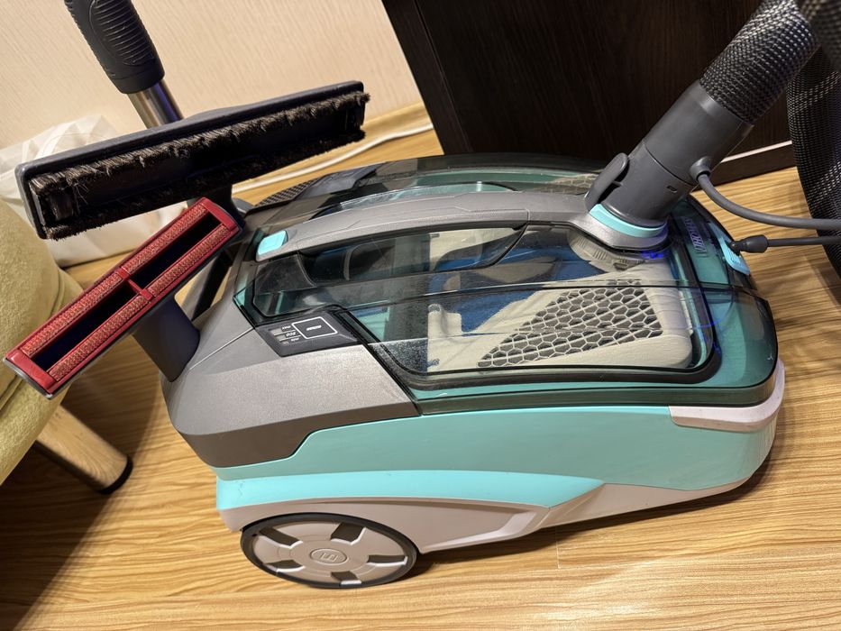 Продам моющий пылесос