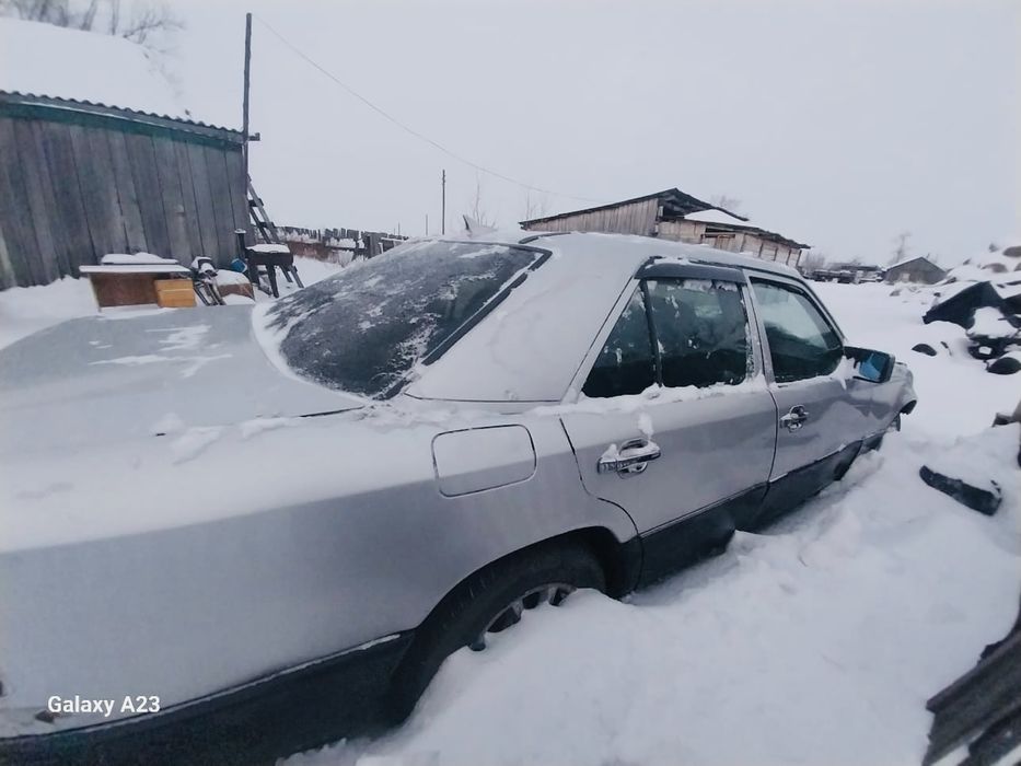 Продам мерседес е260 в хорошем состояние