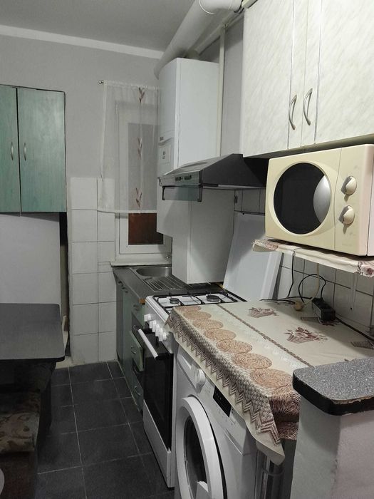 Inchiriez apartament cu 2 camere, Negoveanu paralel cu VASILE ARON