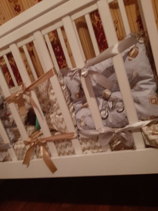 Срочно продам детскую кроватку