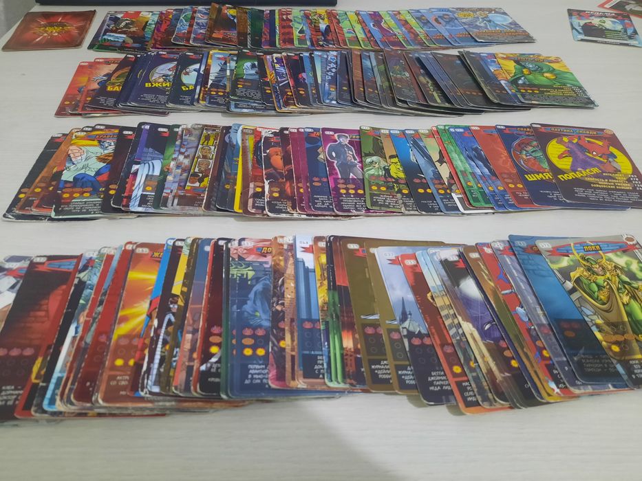 Коллекционные карточки Marvel Человек паук Герои и Злодеи