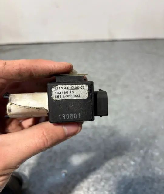 Releu valvetronic 861B023922 BMW Seria 3 2001 318ti MT (143 hp)