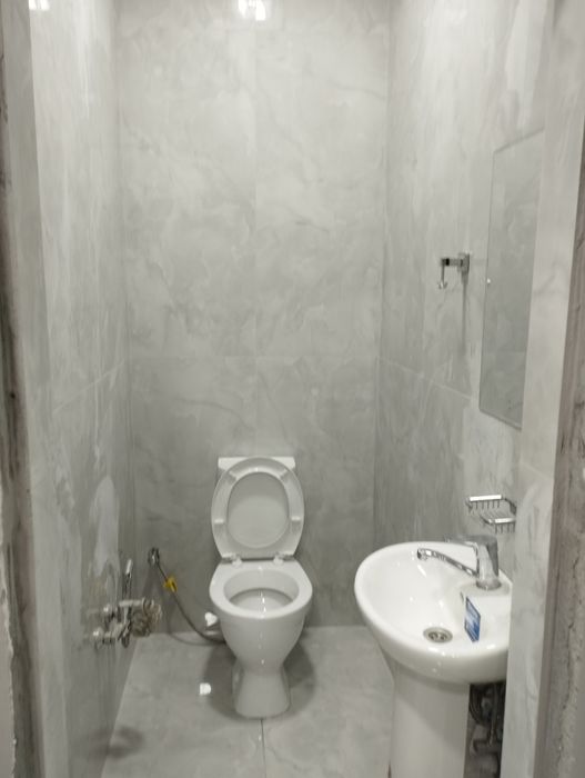 Квартера ремонт под клуч кафель санузиль  Пластик декор ламинант мал