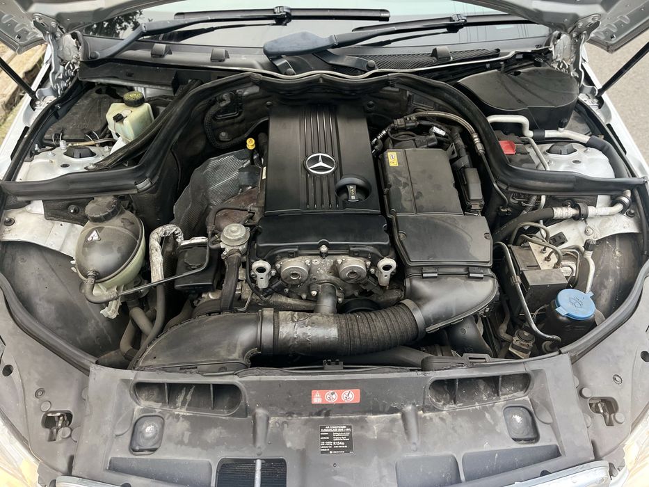 C180 Kompessor Мотор Скорости Капак Фар Калник Стоп Врата Огледало ABS