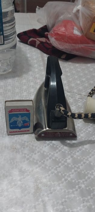 Утюг мини сделано в СССР рабочий
