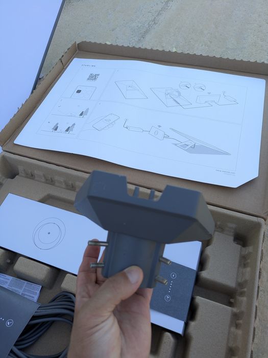 Starlink Gen 3 complet – antenă, router + suporturi