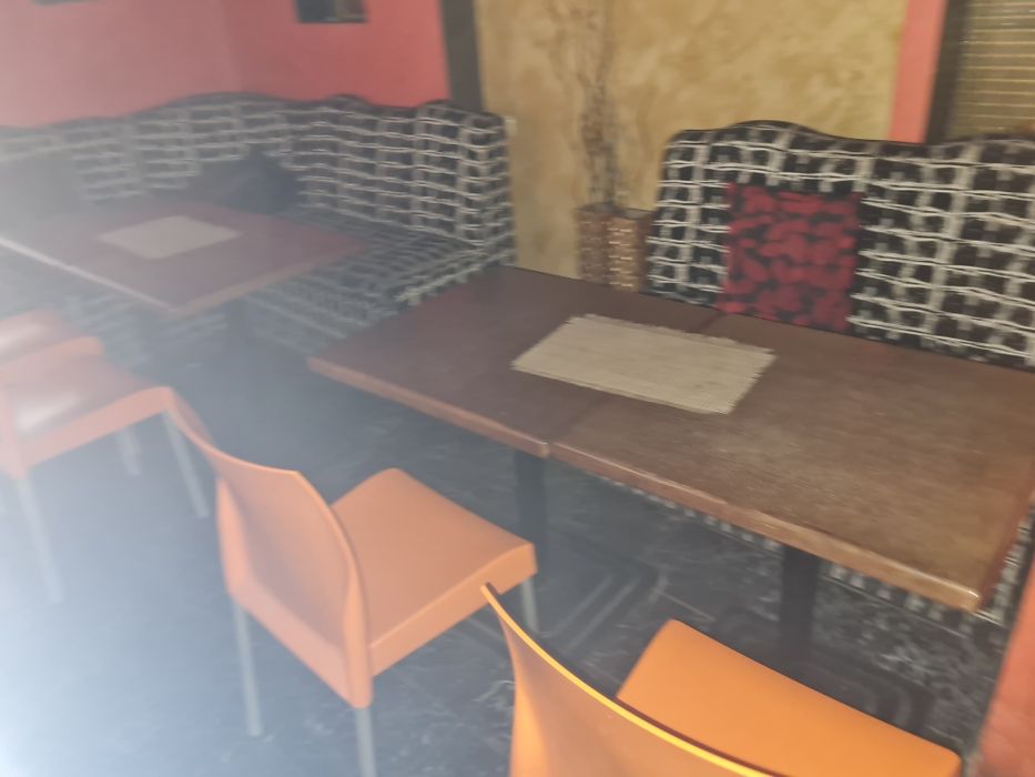 Дивани и маси от заведение