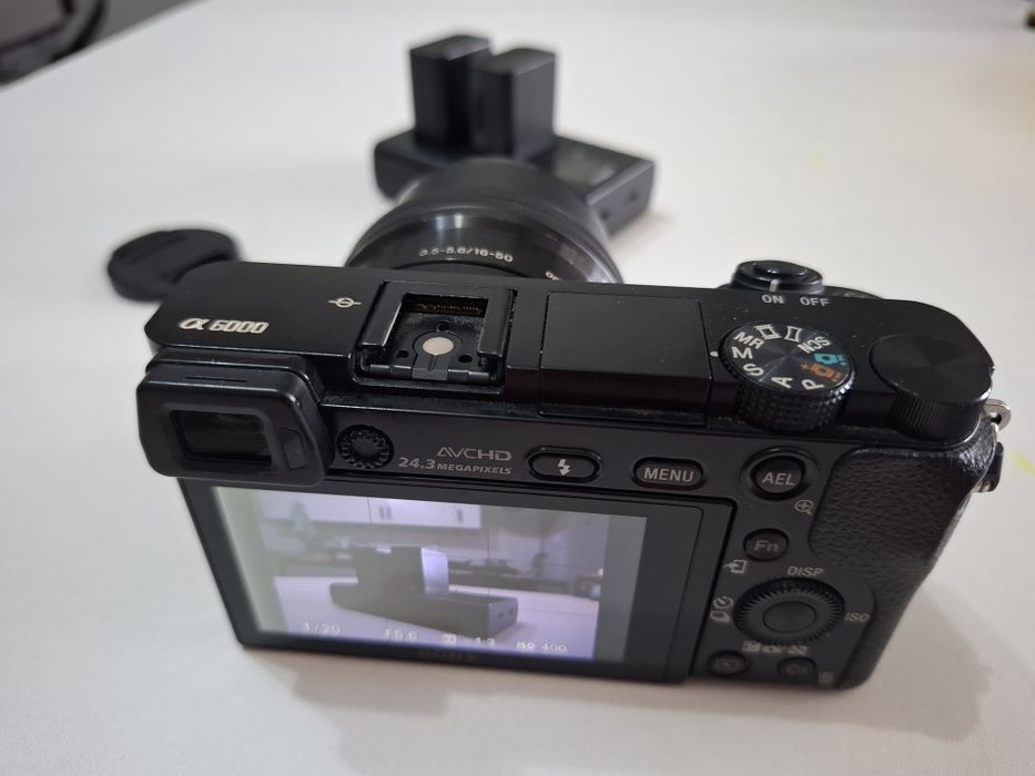 Sony a6000, sony alpha 6000.