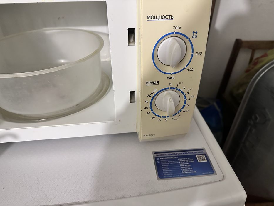 Продам микроволновую печь LG