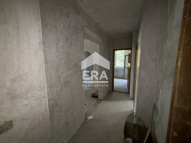 Продава се Тристаен апартамент в Хасково, Дружба 1 - 100 кв.м за 1080 €/кв.м - Снимка #11