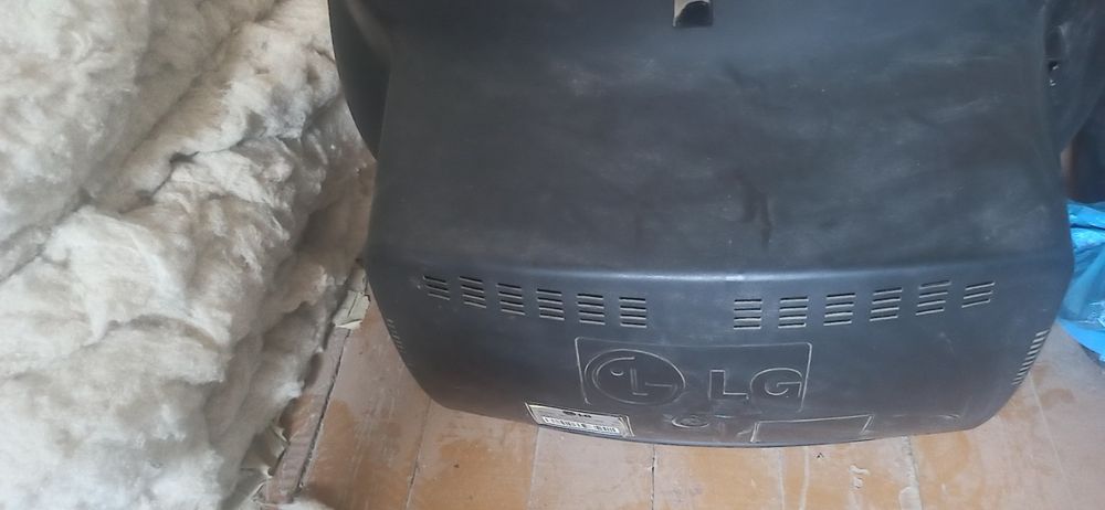 Телевизор LG. Б.у.