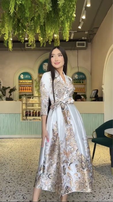 Вечернее платье