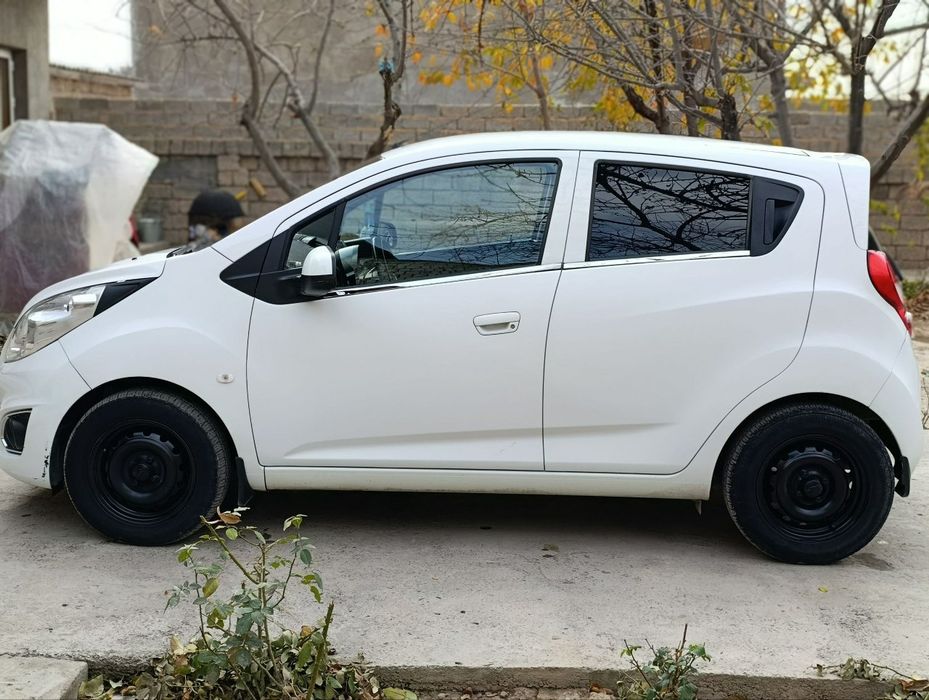 SPARK 1.25 kotta mator 2015 yil moshina xarajati yoq