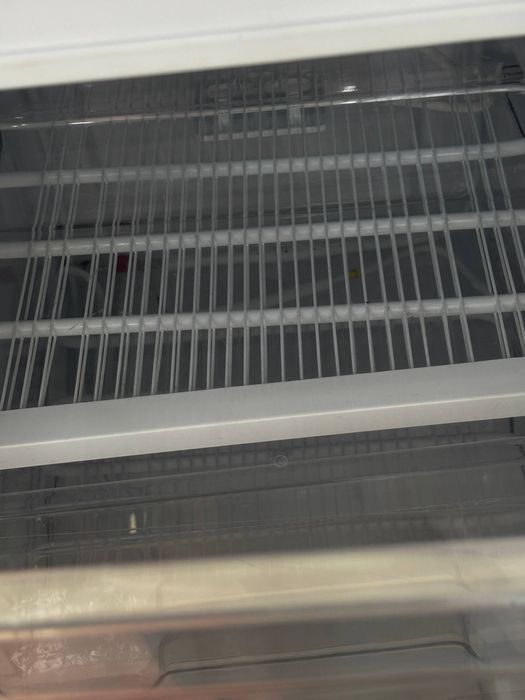 Продам морозильник