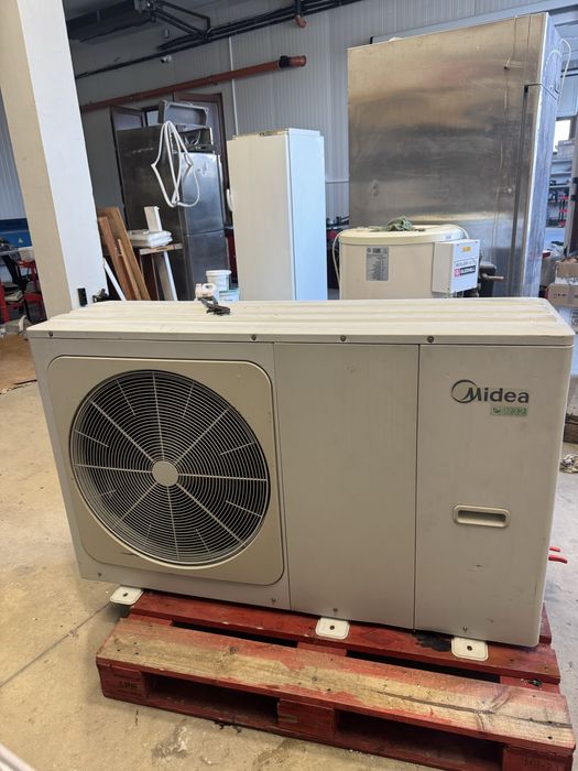 Термопомпа моноблок Midea 14,5kw 230V