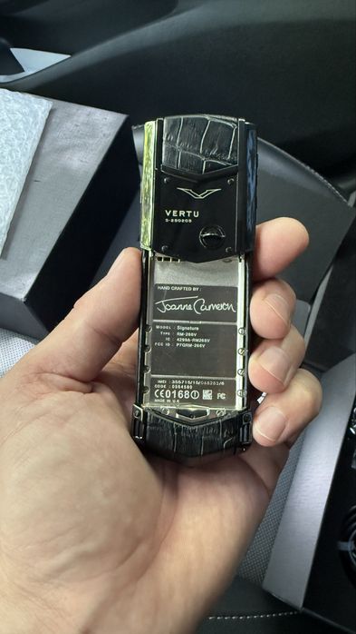 Телефон Vertu Total Black