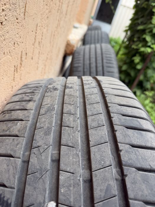 Bridgestone Alenza 001 255/50 R20