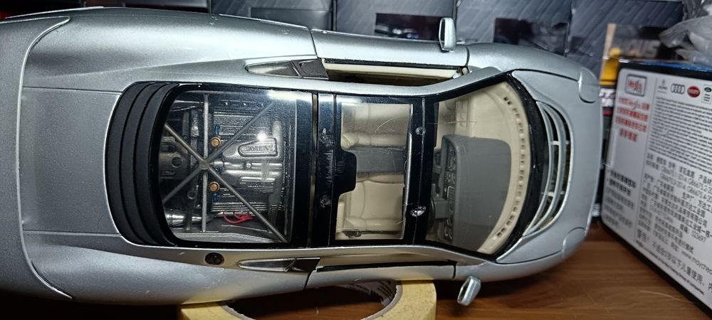 Macheta Jaguar xj 220