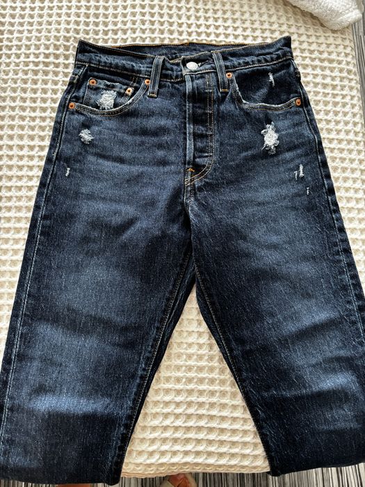Levi’s 501 Slim fit 24