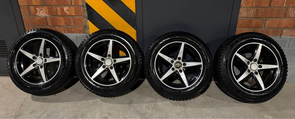 Продам зимний комплект резины с дисками TRIANGLE 185/65 R15
