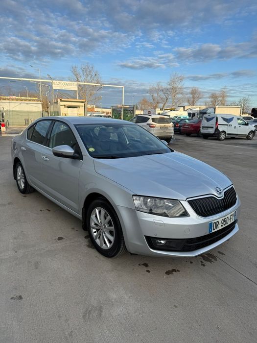 Vând Skoda Octavia 3 Mega Full
