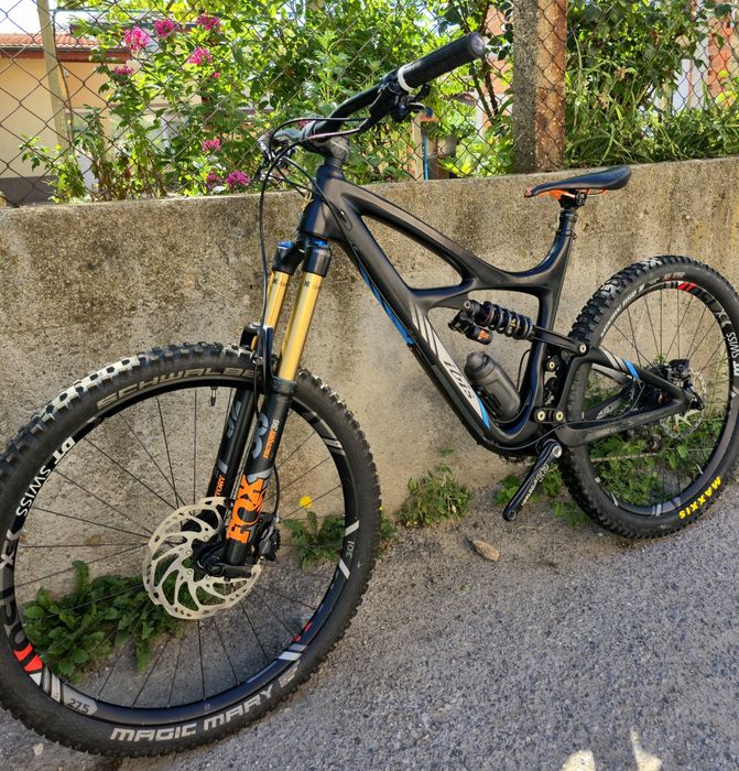 Върхов клас Карбонов Ендуро велосипед Ibis Mojo Fox 36 Kashima, Sram XX1 1x11 Shox Fox DH2X Kashima XT Shimano 27.5 цола M-L размер