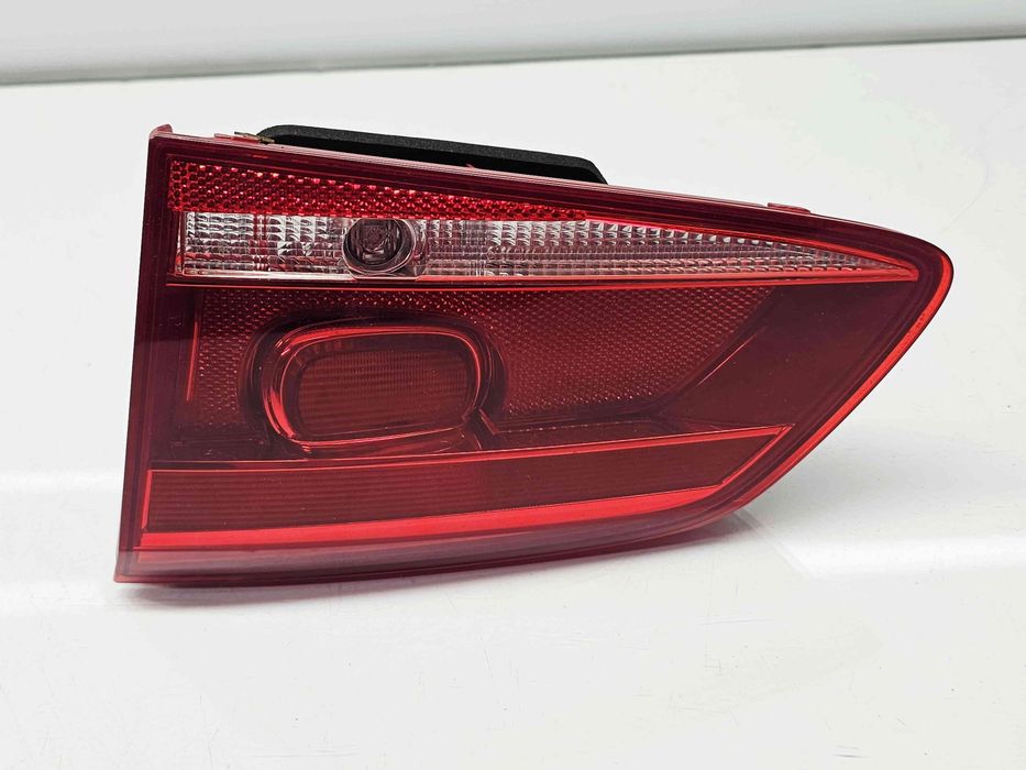Stop haion dreapta Volkswagen Passat B7 (362) [Fabr 2010-2014] 3AF945