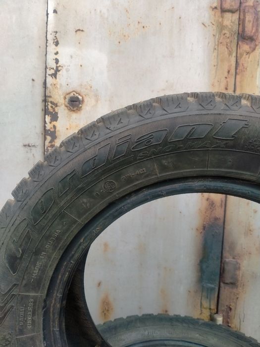 Продам резину зимнюю R15