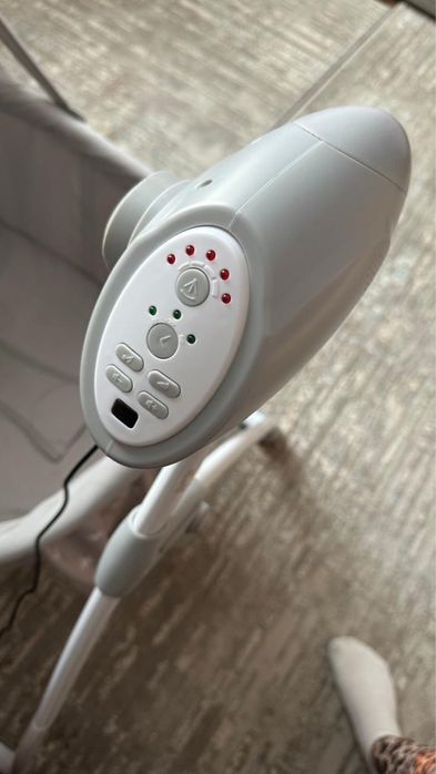 Детская колыбель (кроватка, люлька)