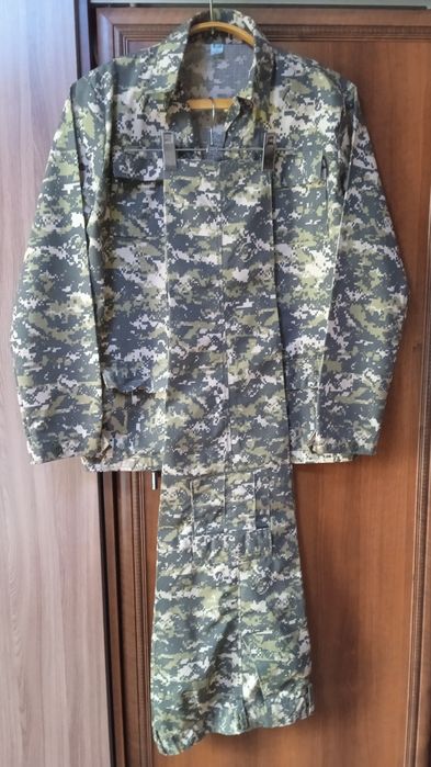 Верхняя одежда куртки и брюки