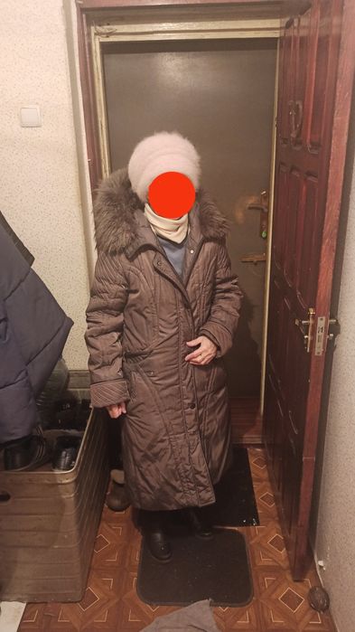 Продам хороший женский пуховик