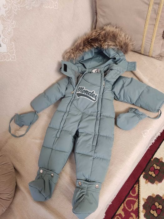 Зимний комбинезон для